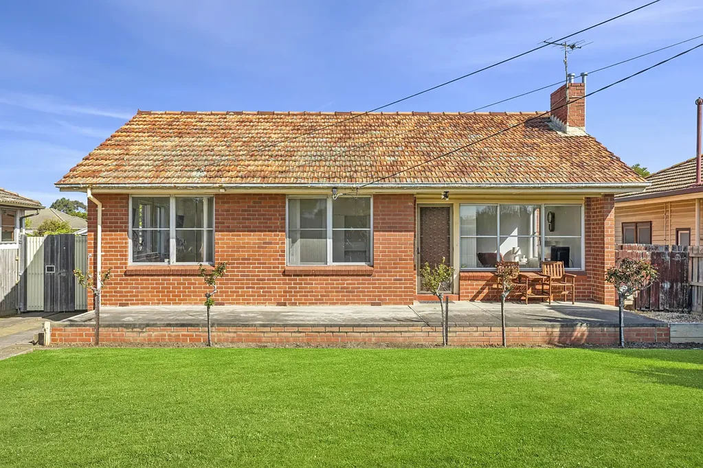 Corio 3कमरा Updated & Conveniently Positioned on 624m2 in the Heart of Corio!