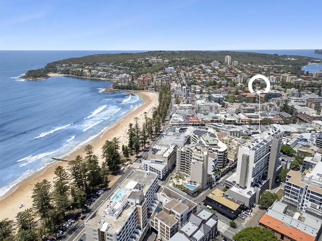 Manly 1房 海滨瑰宝 7楼公寓 璀璨海景 巧妙错层 双向朝向 阳光空间 Irresistible package, views, light and convenience