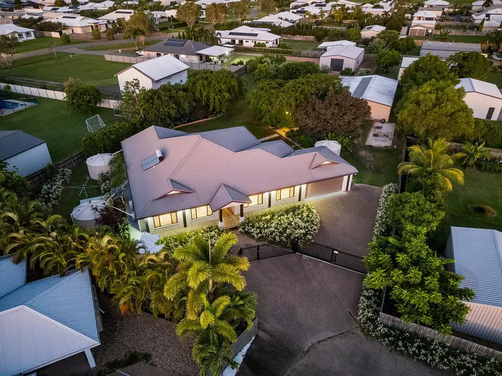36 Shoalmarra Drive, Mount Low, QLD 4818