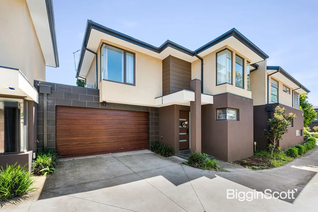 2/7 Ronald Avenue, Bulleen, VIC 3105