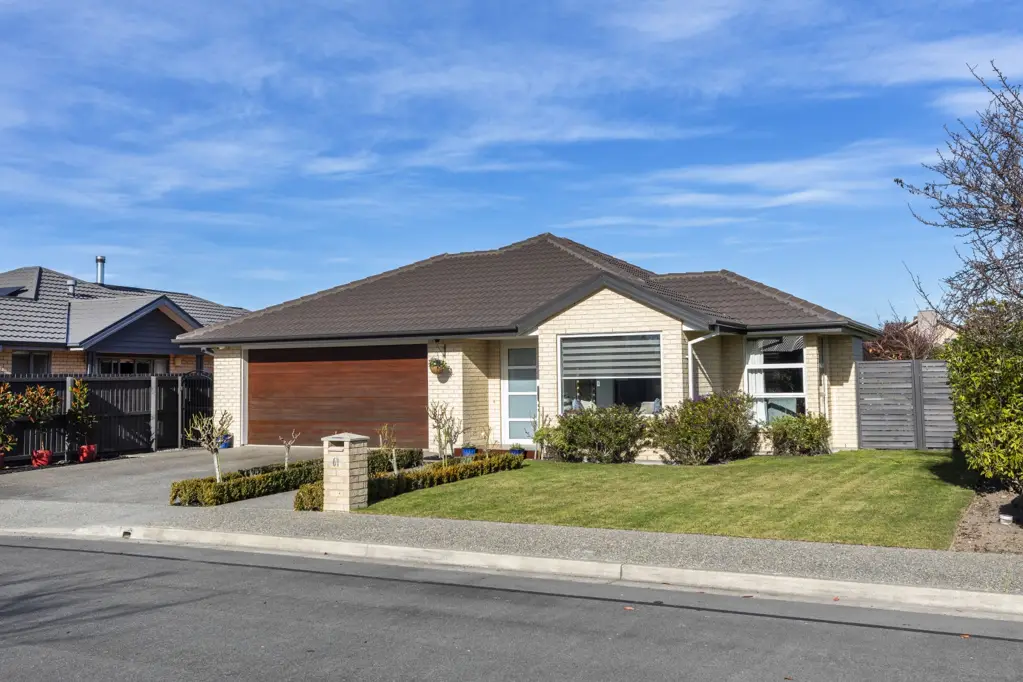 Northwood 4 Bedroom Where Work-Life Balance Combines!