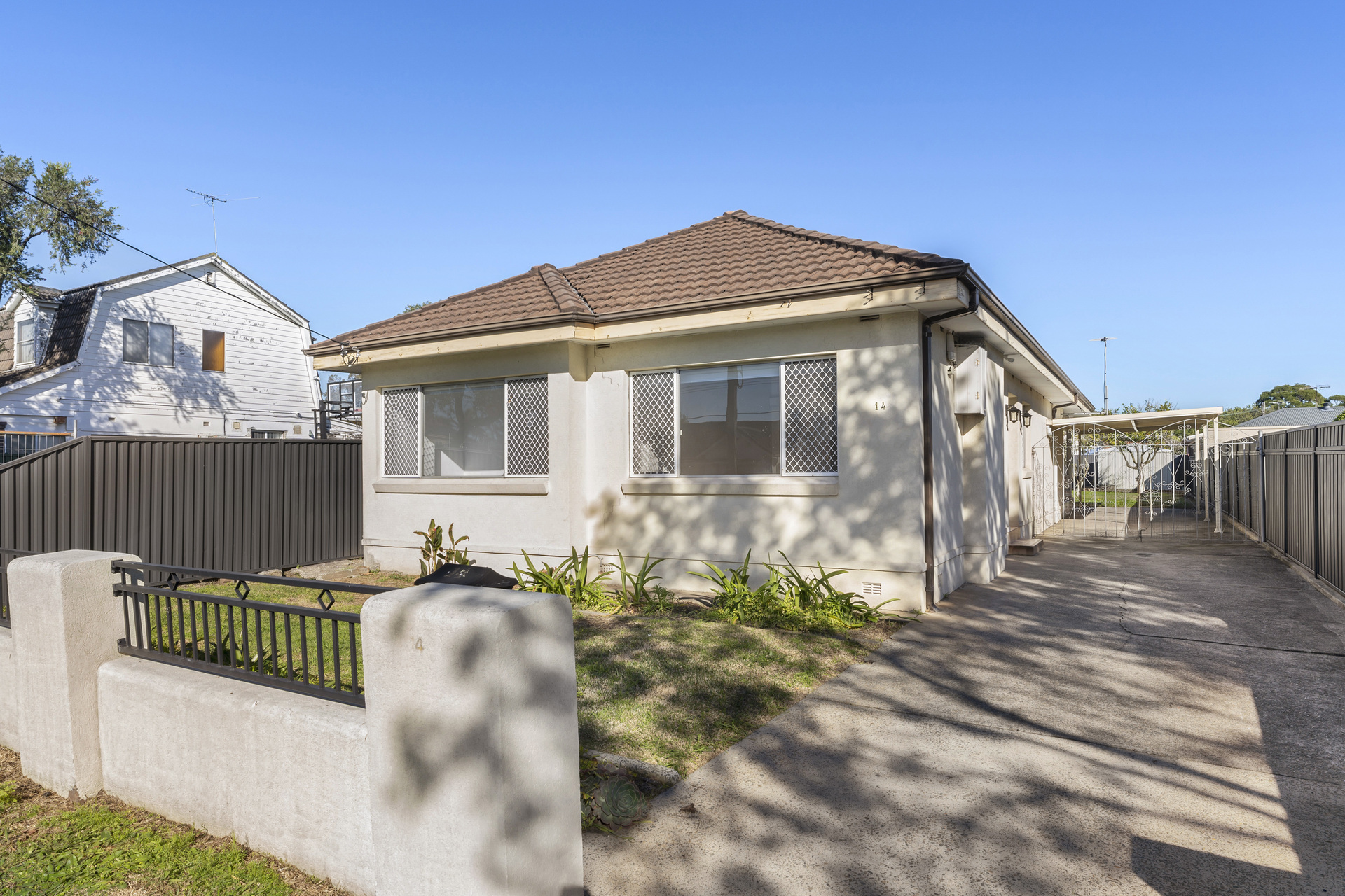 14 PERSIC ST, BELFIELD NSW 2191, 0 rūma, 0 rūma horoi, House