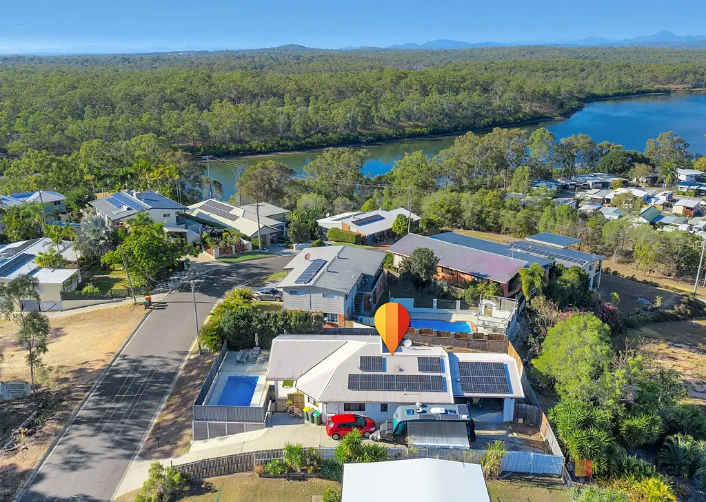 Boyne Island 4Habitaciones A Private Poolside Retreat with Room for the Family