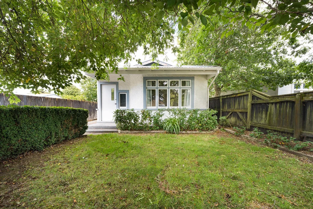 9 Weston Avenue, Roslyn, Palmerston North, Manawatu-Wanganui
