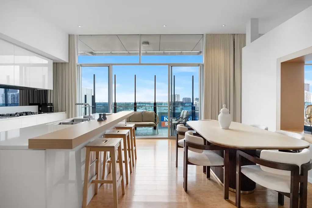 Adelaide 4બેડરૂમ Designer Penthouse with Panoramic Adelaide CBD Views!