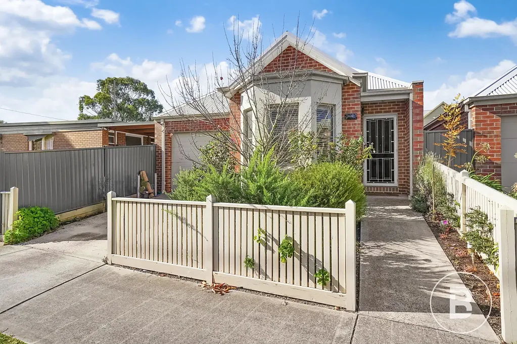 Soldiers Hill 3침실 LOW MAINTENANCE THREE BEDROOM HOME ON OWN TITLE