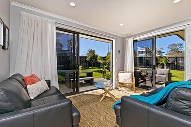 Modern Family Living in a Prime Location