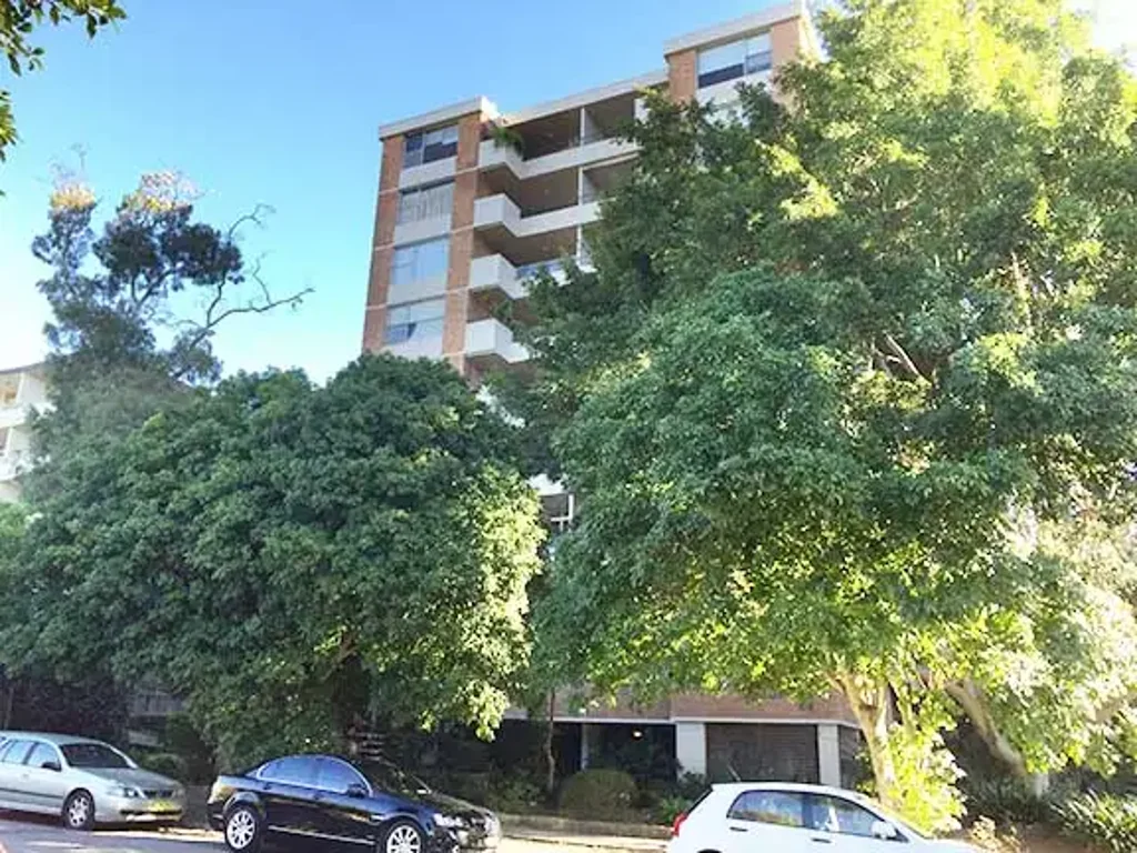 East-north Facing 2 Bedroom 10 Minutes Walking to Chatswood Station