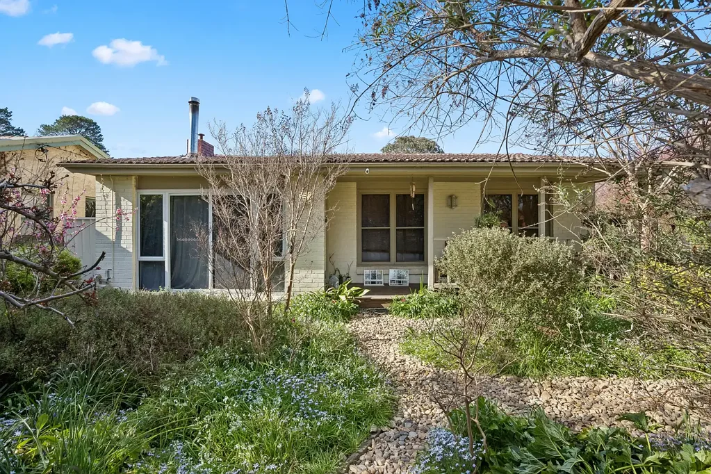 Narrabundah 3Phòng ngủ Unlock the Door to Your Next Chapter