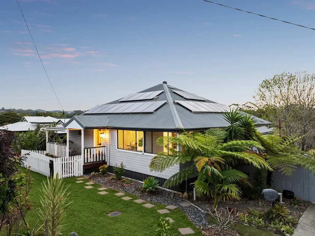 Cooroy 4Phòng ngủ Sunset Views, Space and Convenience in the Heart of Cooroy