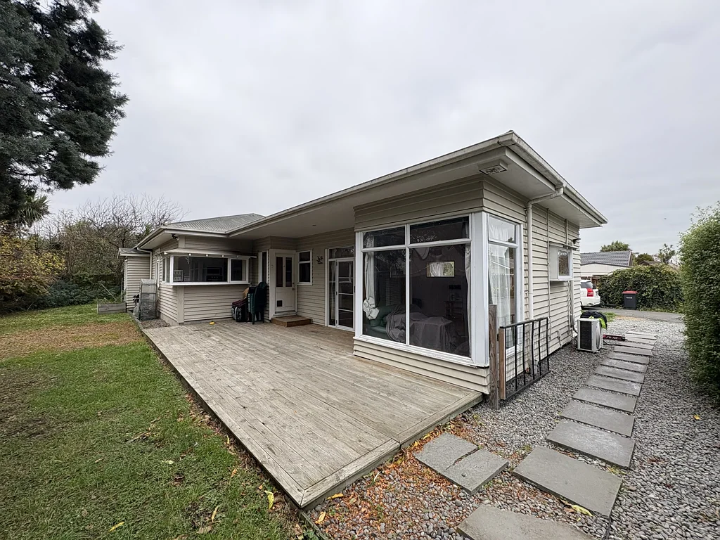 9 Gibson Drive