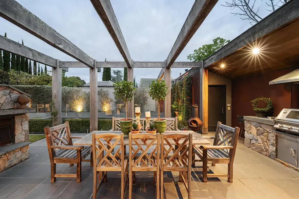 Kew 5Habitaciones Expansive family haven in premium locale