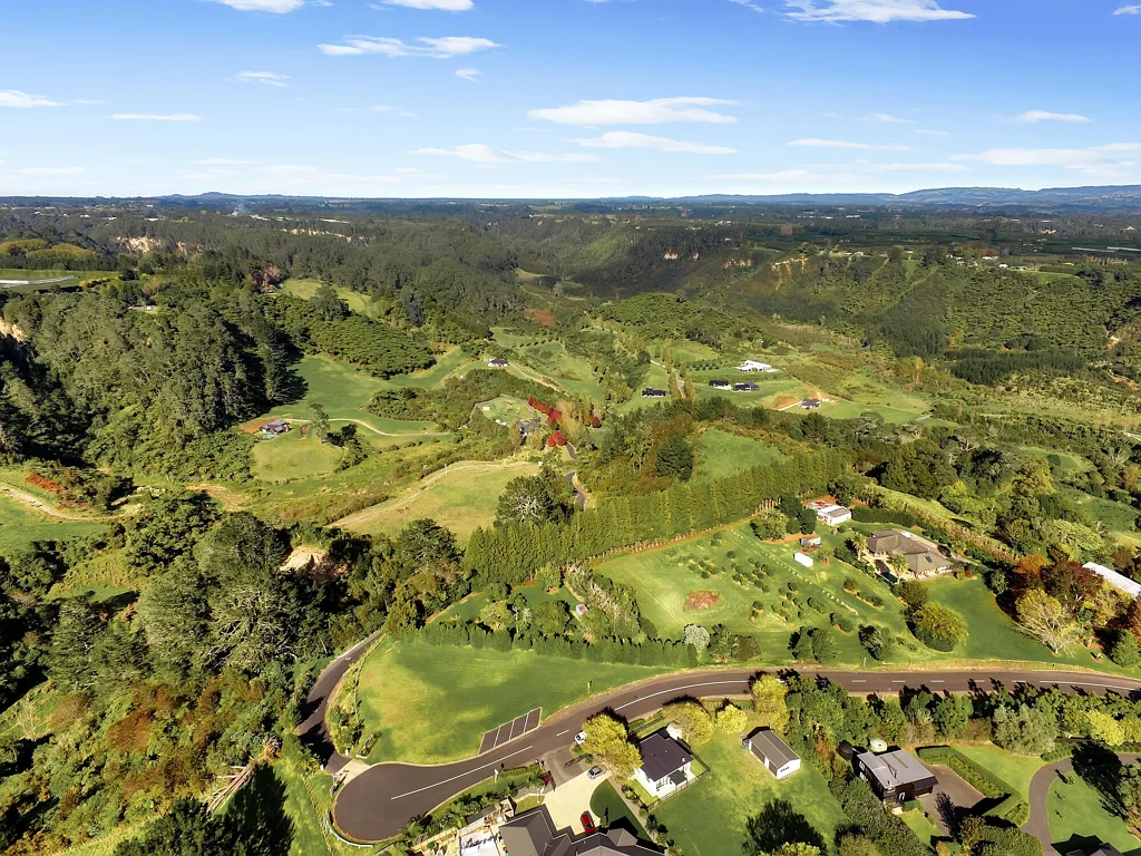 Pyes Pa  Dream big, with this stunning property!