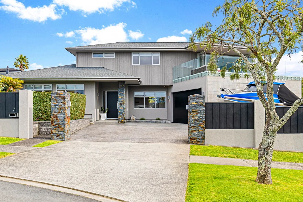 7 Melissa Place, Farm Cove, Manukau City, Auckland