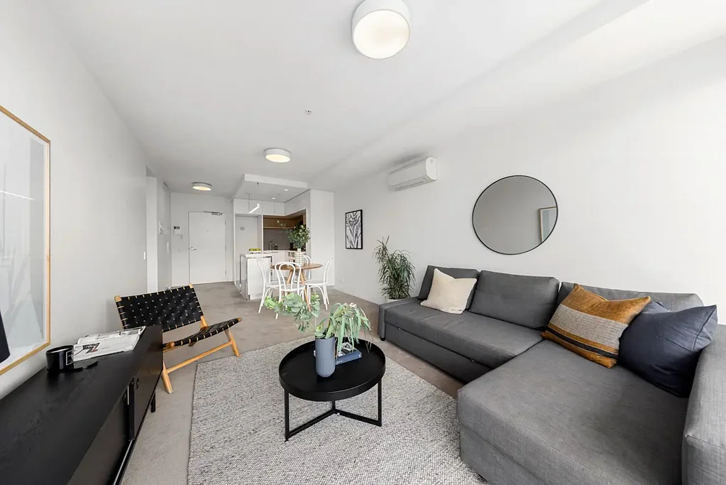 Spacious & Elegant 2 Bedroom 2 Bathroom Apartment