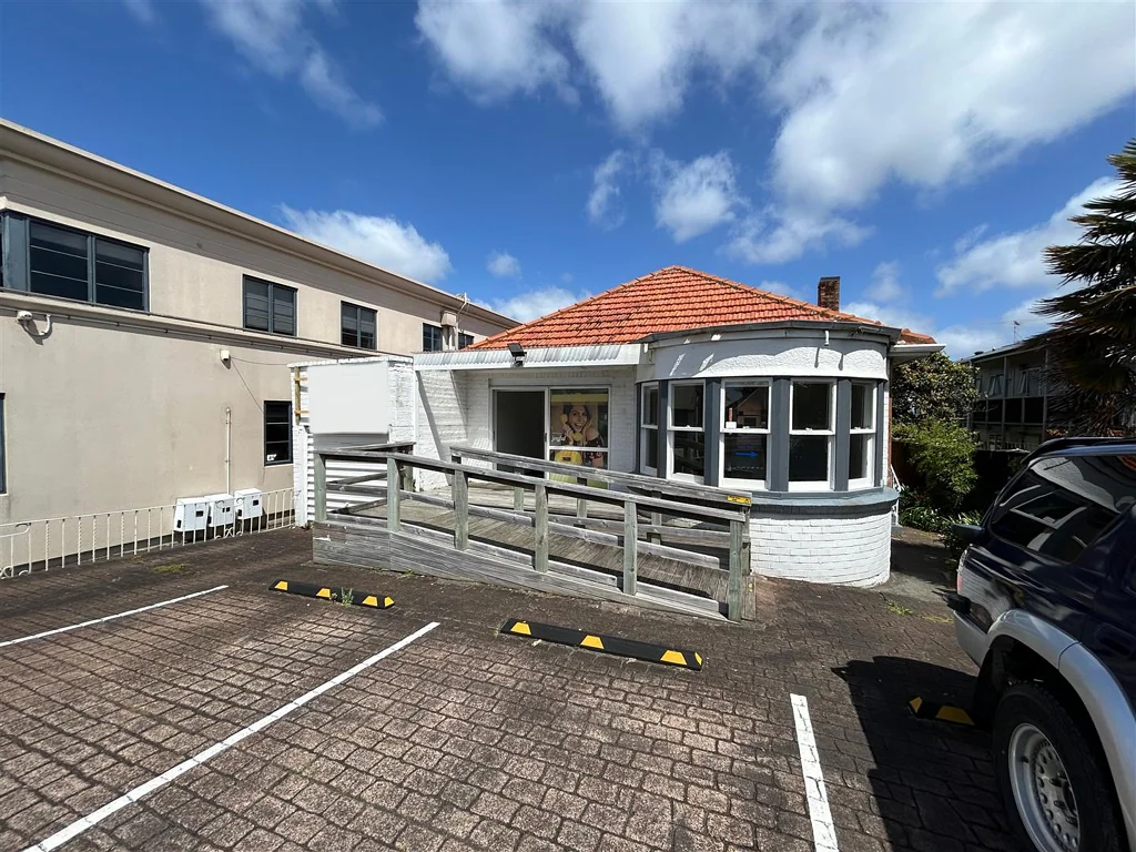 Grey Lynn Savills - Standalone Grey Lynn Villa
