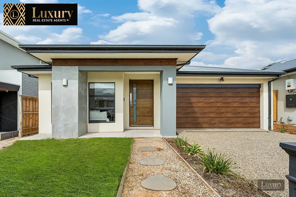 24 ALISMA AVENUE, Deanside, VIC 3336