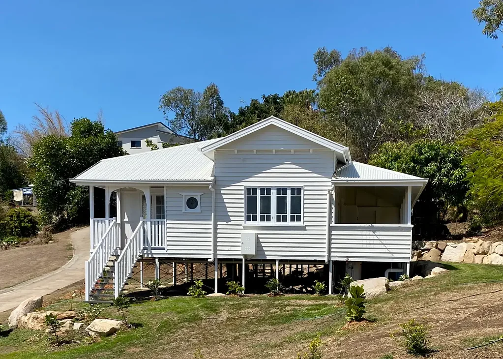 Break Lease - Beautifully Renovated 2 Bedroom home