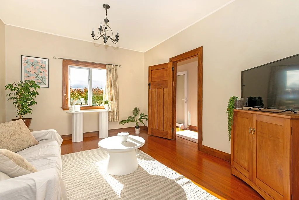 Matawhero 3Moenga Close to town, miles from ordinary
