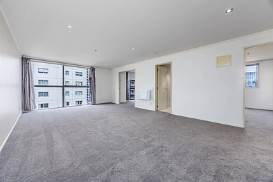 Spacious 2-Bedroom City Apartment with Secure Carpark in Hobson Street