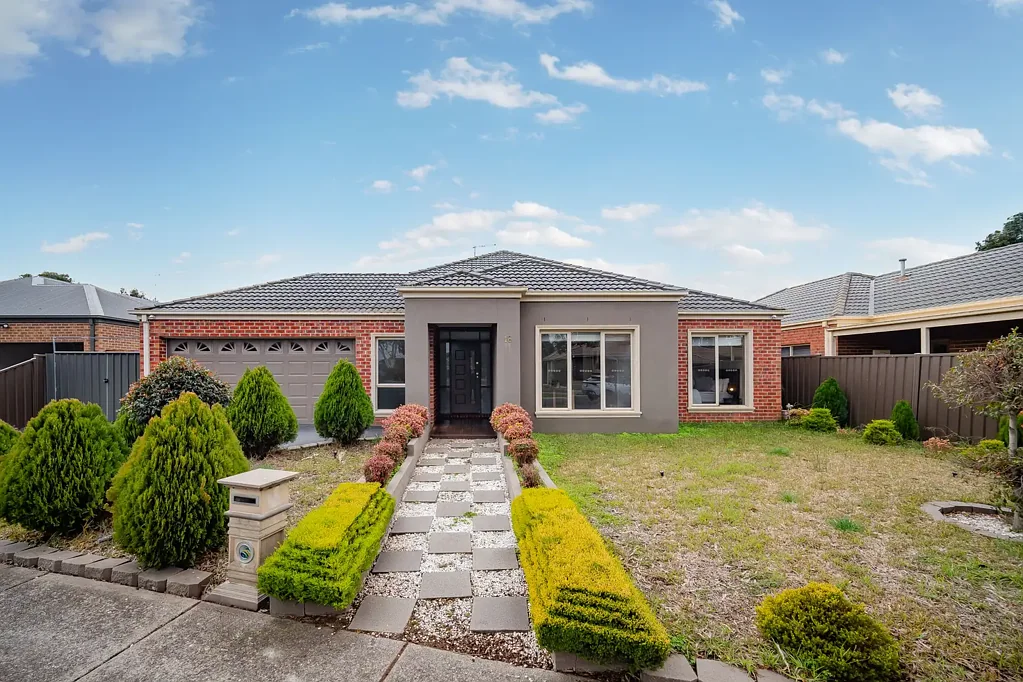 16 Healesville Loop, Craigieburn, VIC 3064