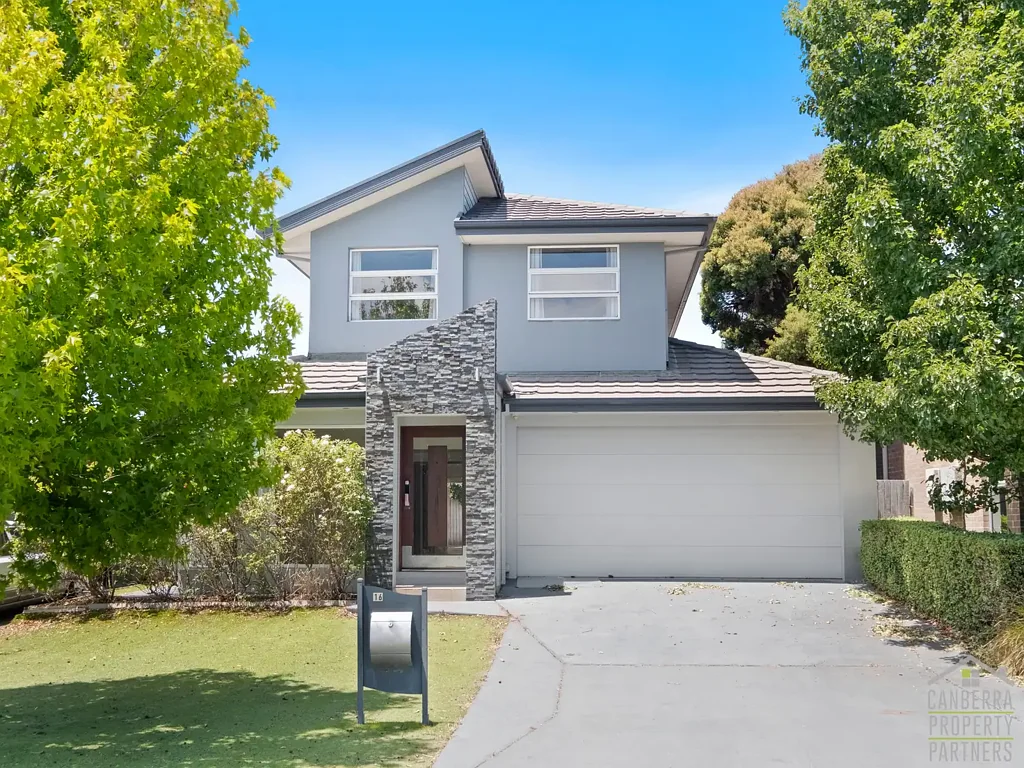 Modern Family Home in the Heart of Franklin