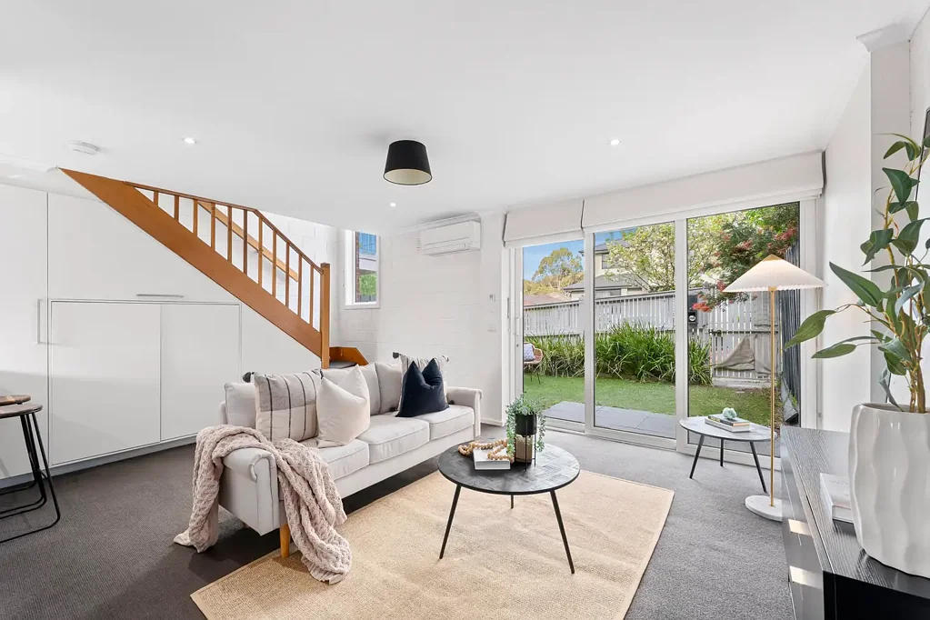 Chadstone 2Moenga Contemporary Comfort in a Coveted Chadstone Pocket