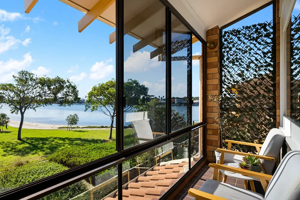 Tennyson 2房  Sun, Sand & Stunning Waterfront Living