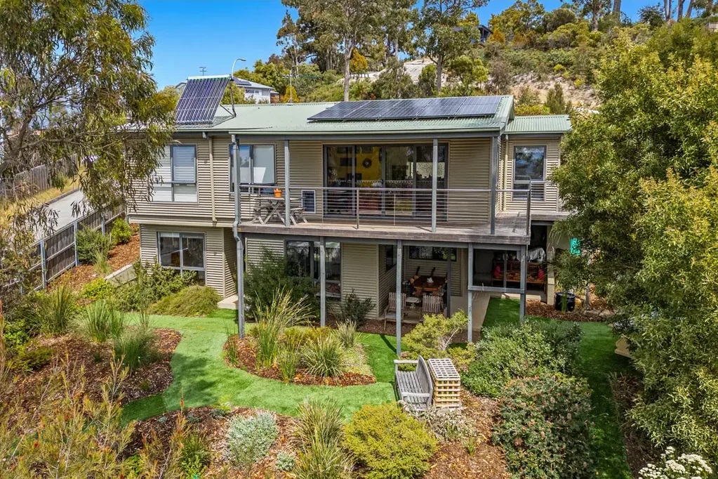 86 Tingira Road, Blackmans Bay, TAS 7052