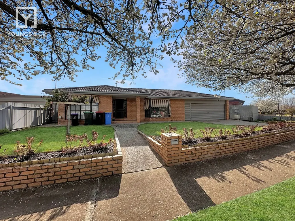 4 Bedroom Home in Perfect Location