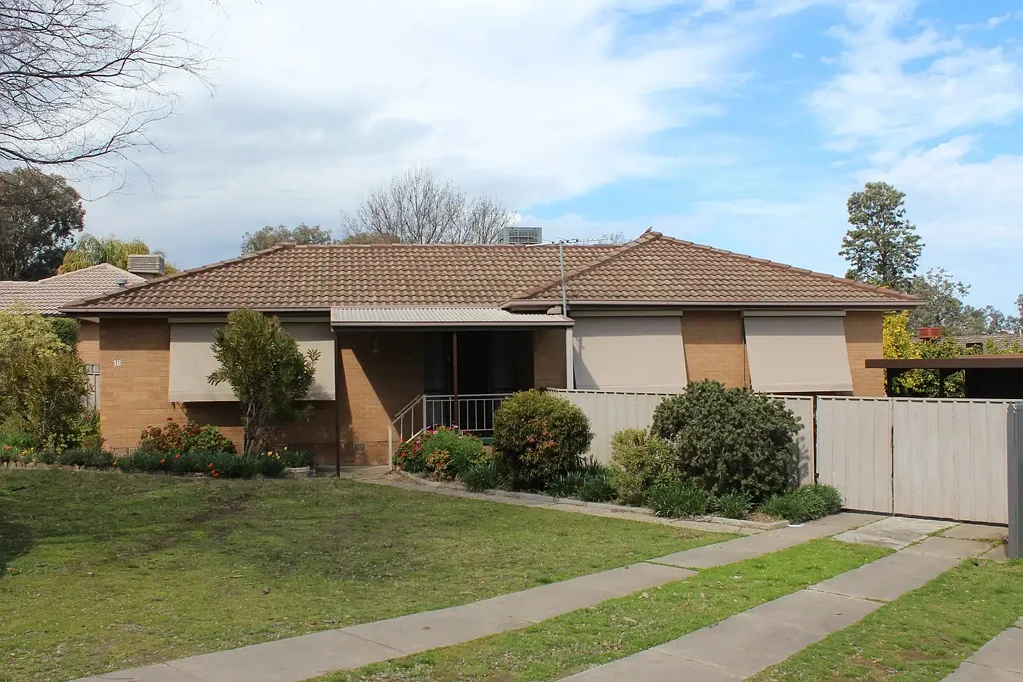 18 Conmurra Way, Springdale Heights, NSW 2641