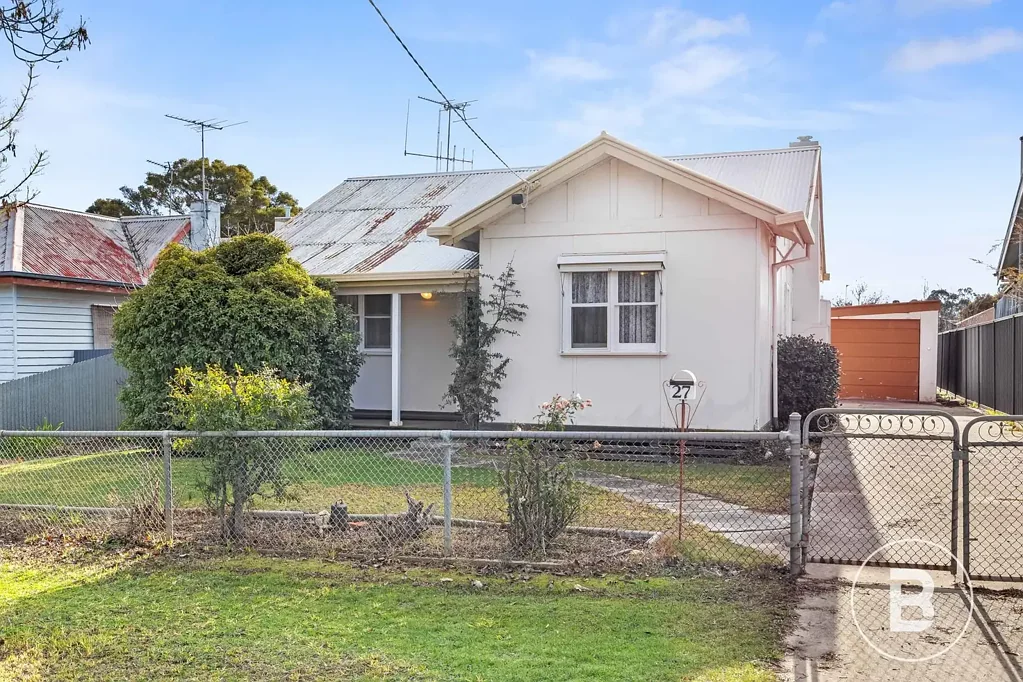 27 Argyle Road, Maryborough, VIC 3465