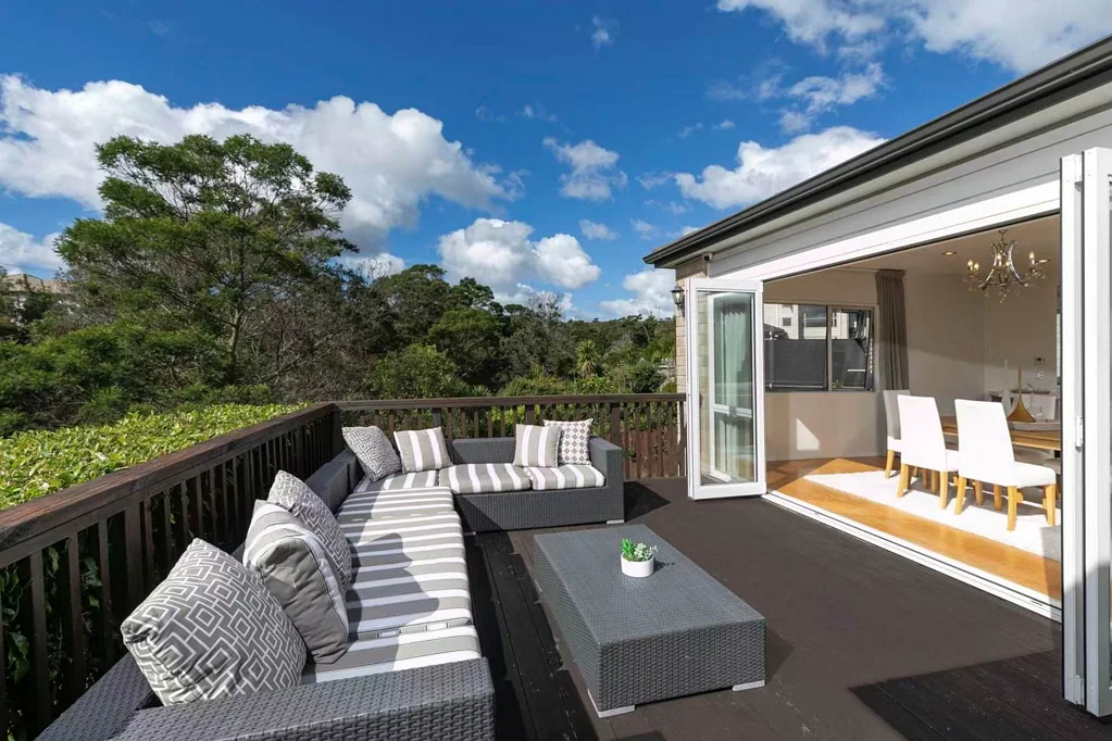 Greenhithe 4 Slaapkamer Modern & Peaceful Lifestyle with Reserve Views