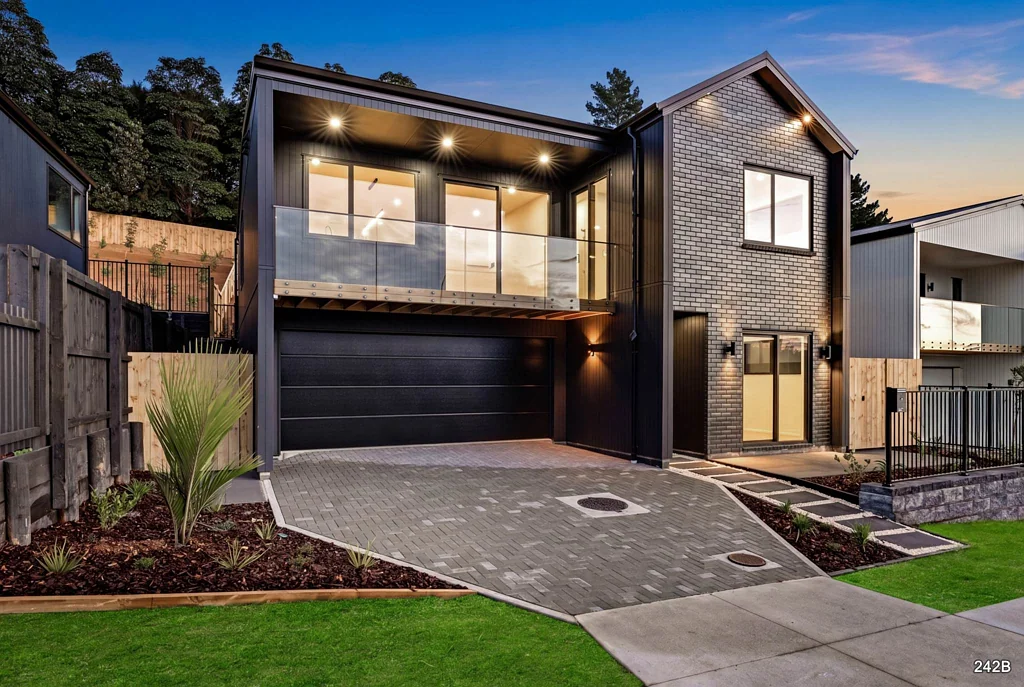 242, 244 West Hoe Heights, Orewa, Rodney, Auckland
