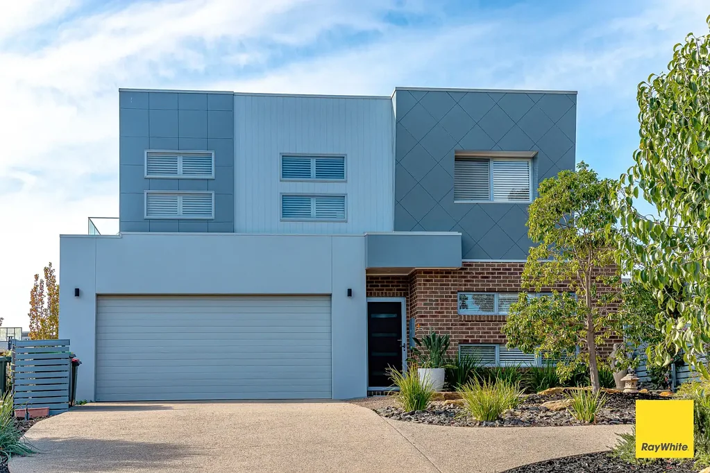 17A Cousins Street, Strathdale, VIC 3550