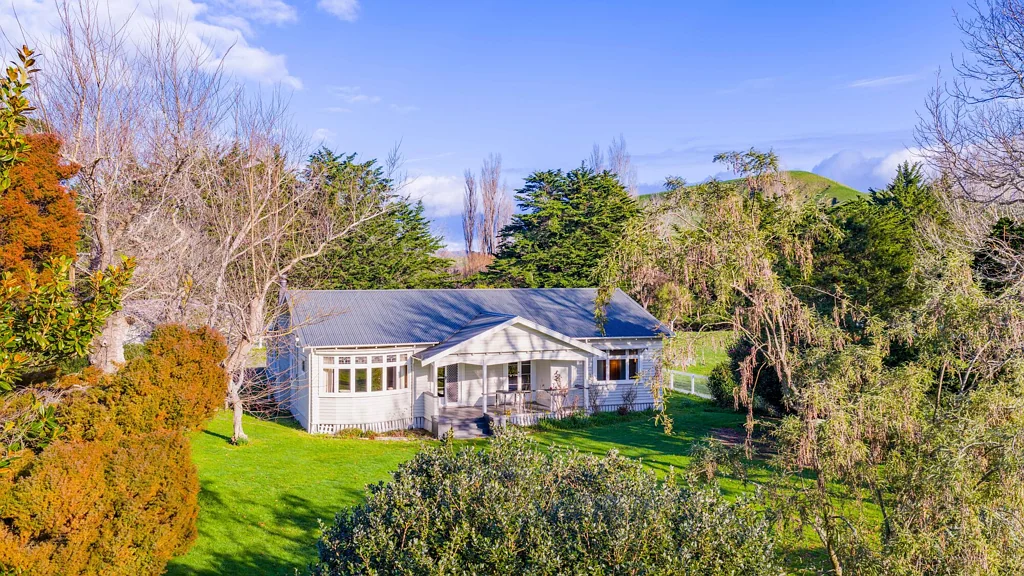 Porangahau 5房  Charming rural lifestyle retreat