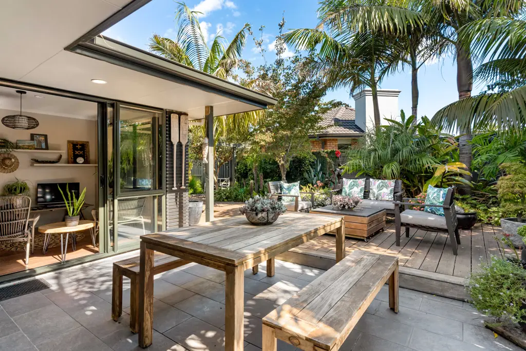 18 Oriental Parade, Papamoa Beach, Tauranga, Bay of Plenty