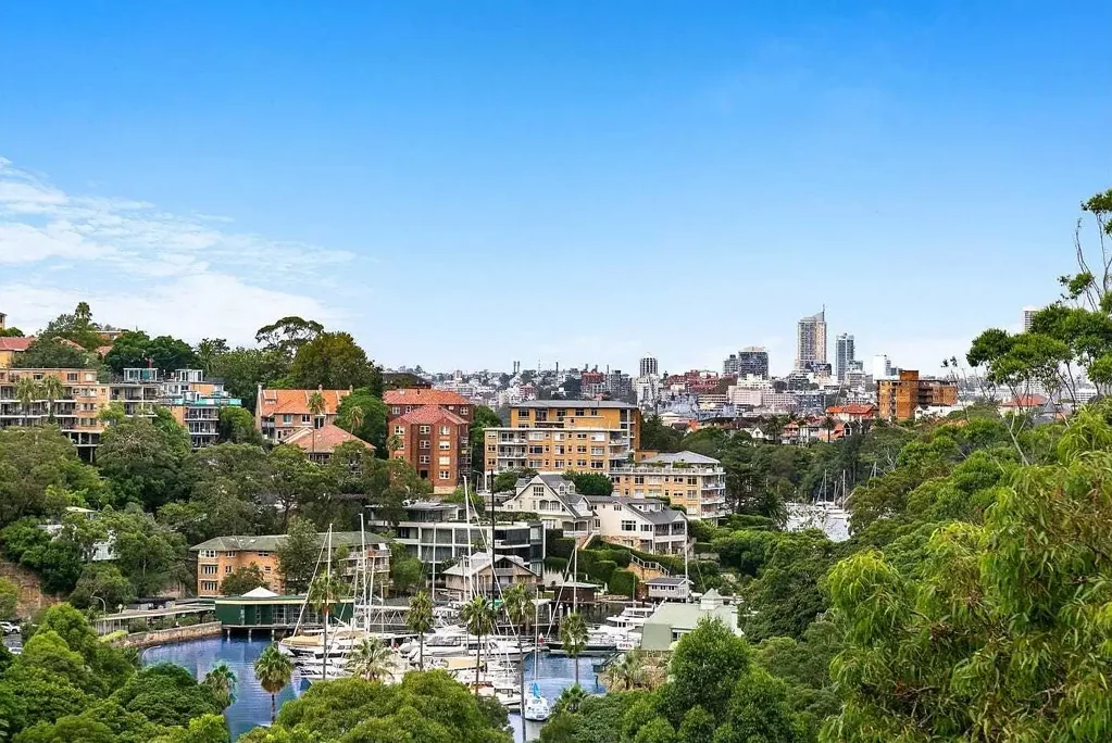 Exclusive Penthouse Living above Mosman Bay