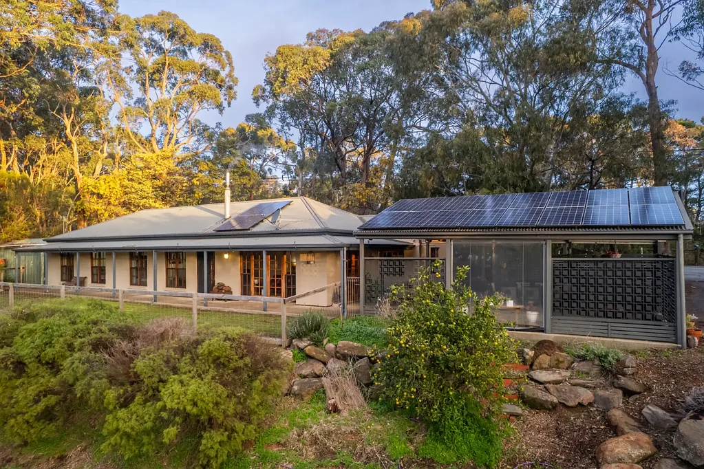 30 Heath Road, Crafers West, SA 5152
