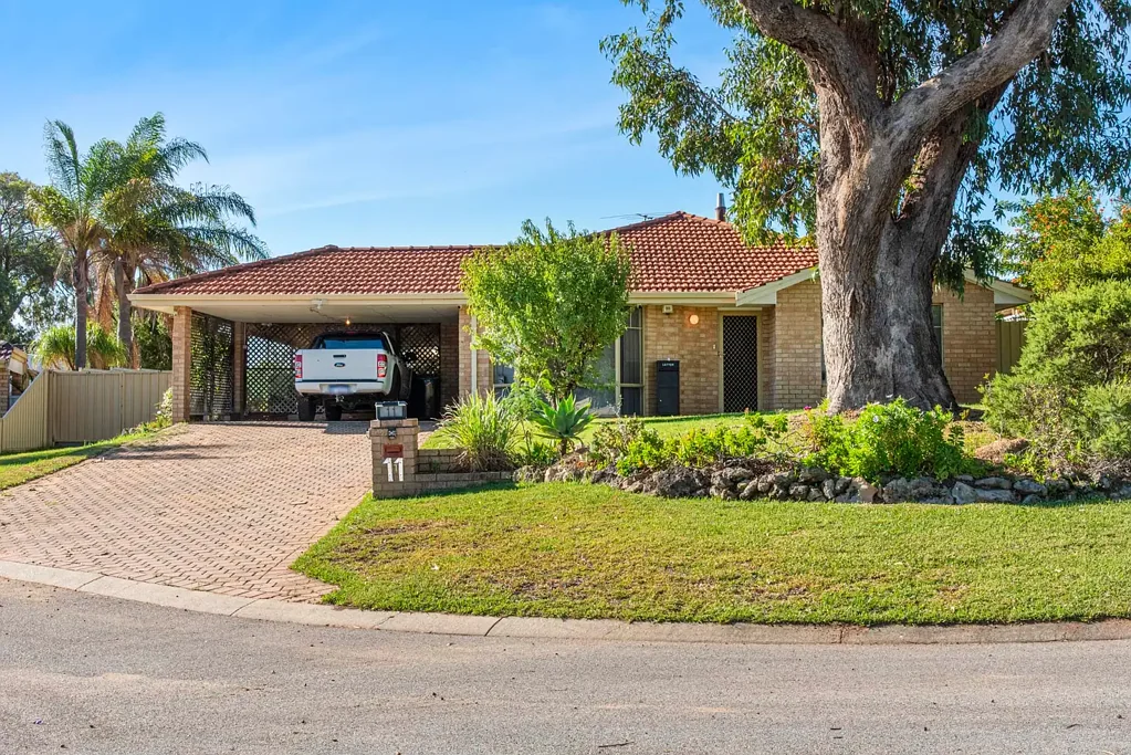11 Parilla Court, Greenfields, WA 6210