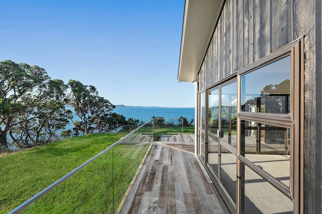 Stanmore Bay 3Moenga Panoramic Seaview - ONE FOR ALL