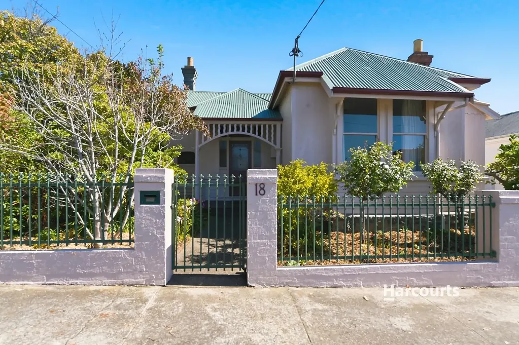 18 Hiller Street, Devonport, TAS 7310