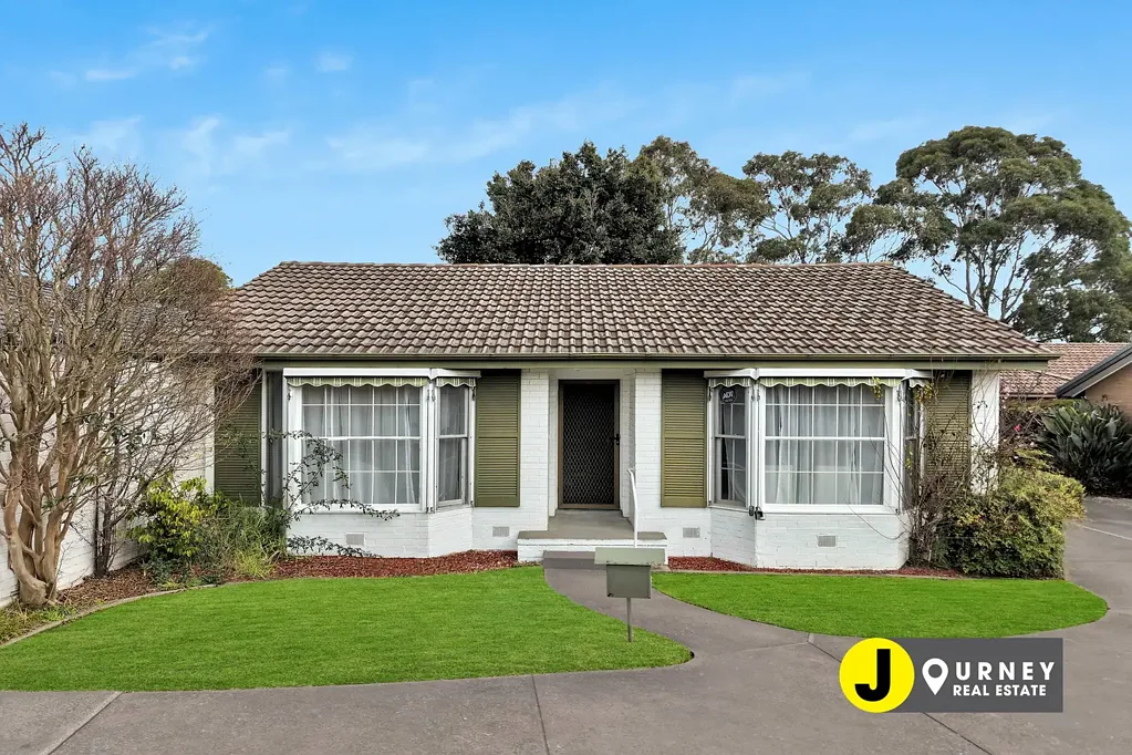Glen Waverley 2 Slaapkamer An Exceptional Opportunity in the GWSC Zone! 
Entrance Via Orchard Street !!!
