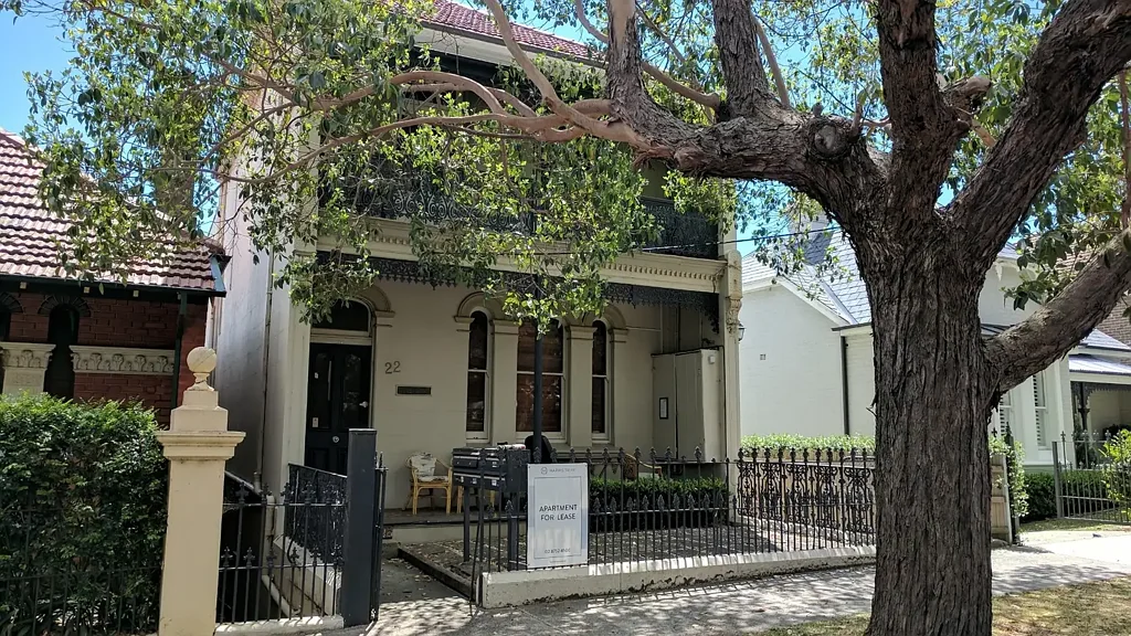 Victorian Studio in Prime Location