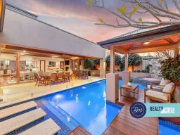 28 Newark Turn, North Coogee