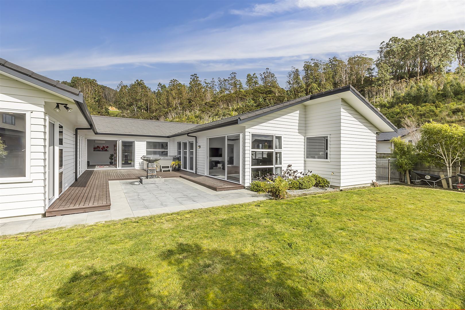 36 Banks Boulevard, Whitby, Porirua, 4 Kuwarto, 0 Banyo