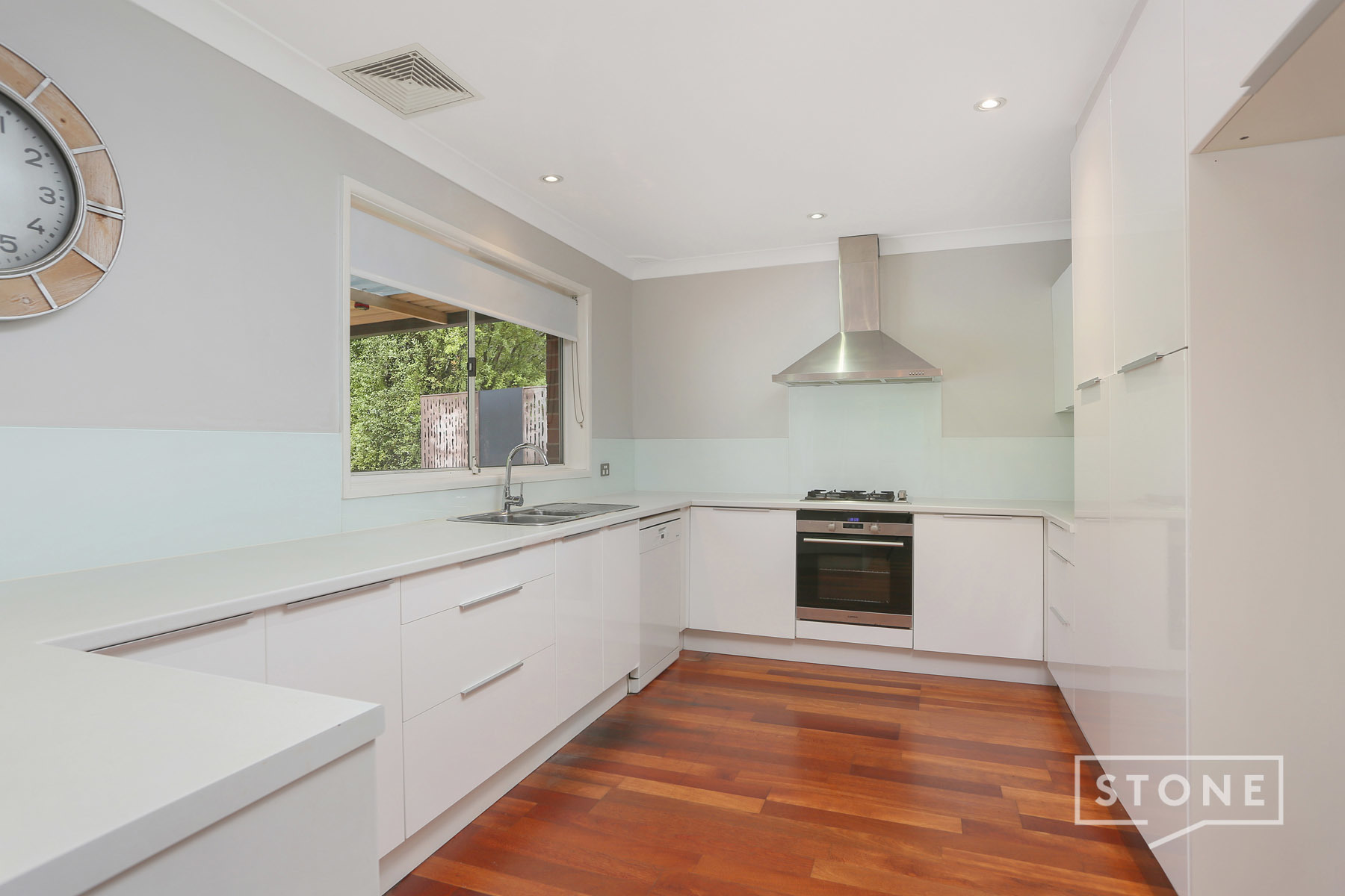 15 WHITE CEDAR DR, CASTLE HILL NSW 2154, 0部屋, 0バスルーム, House