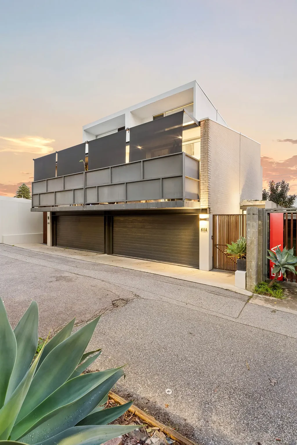 Perth 3房  A DIFFERENT LEVEL OF INNER-CITY LIVING