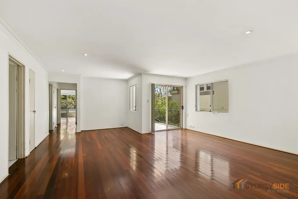 Villa Style Apartment, Walk to Beach *DEPOSIT TAKEN*