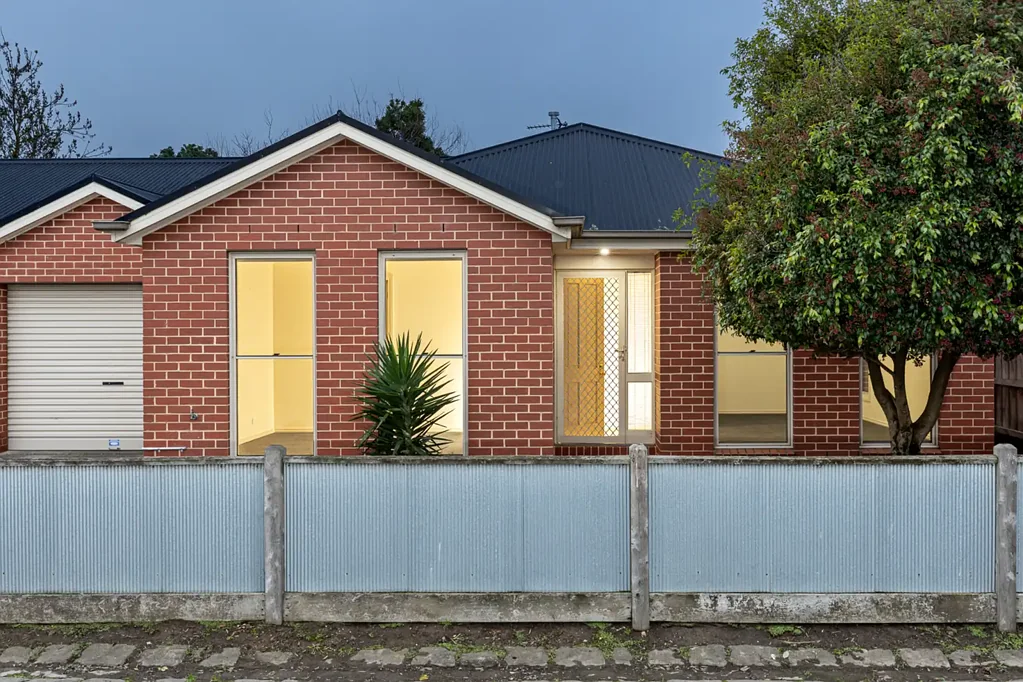 Ballarat Central 2Kwarto Prime Central Ballarat Townhouse – Low-Maintenance Living